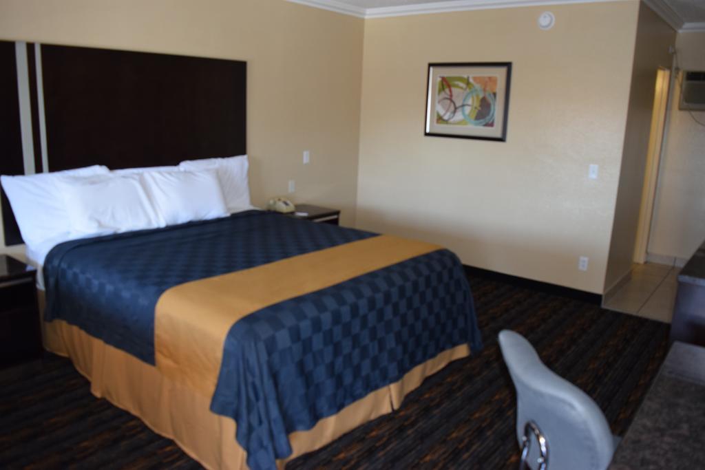 Studio 6 Suites San Bernardino, Ca Экстерьер фото