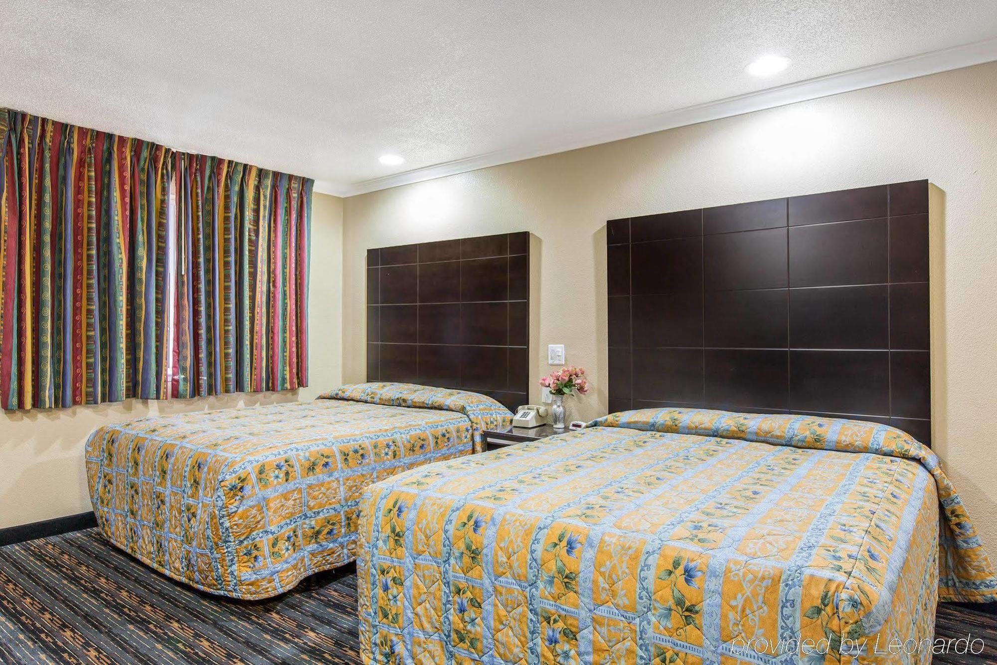 Studio 6 Suites San Bernardino, Ca Экстерьер фото
